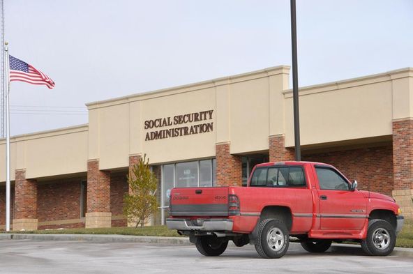 Topeka SSA Office: 600 SW Commerce Pl, Topeka, KS 66615